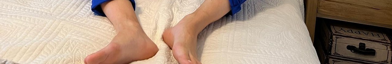 Micaela Viciconte Feet